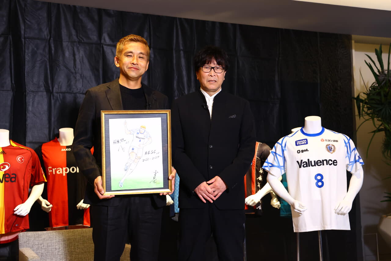 稲本潤一選手 引退会見の模様 | 南葛SCオフィシャルサイト 葛飾